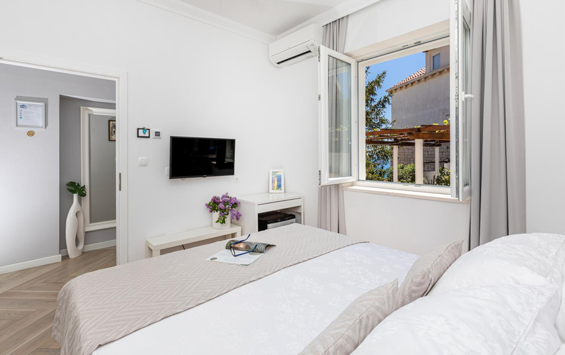 Bedroom 2, Rooms D&L, available Parking on-site, Dubrovnik