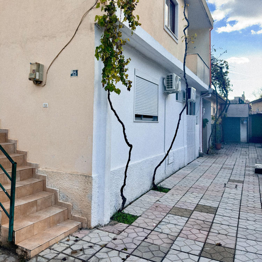 Others 4, Guest House Ergest, Përmetit