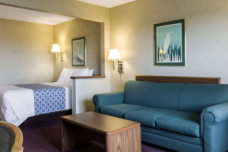 Public Area 5, Rodeway Inn Wahpeton, Richland