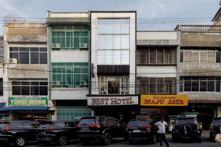 Exterior & Views 2, RedDoorz @ Best Hotel Jalan Dr. Sutomo Siantar, Pematangsiantar