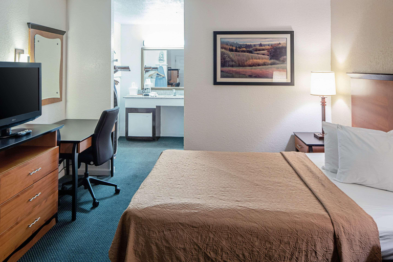 Bedroom 3, Rodeway Inn At Nevada State Capitol, Carson City