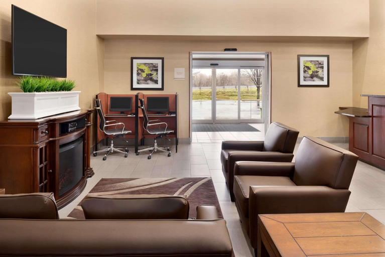 Public Area, Hawthorn Extended Stay by Wyndham Milwaukee Airp, Milwaukee