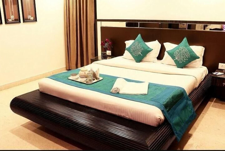 Others 2, Hotel Aston International, Kolkata