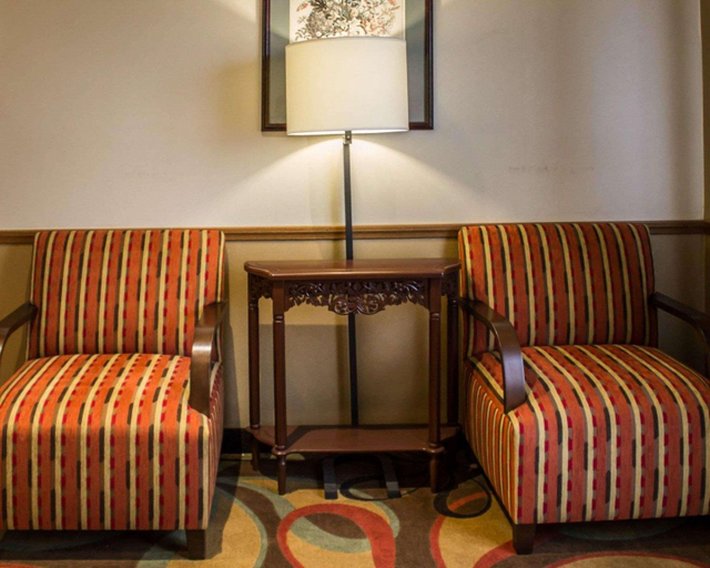 Public Area 5, Quality Inn, Summit