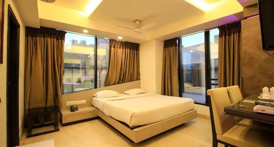 Others 5, Hotel Aston International, Kolkata