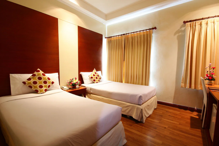 Bedroom 16