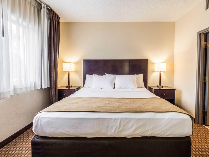 Bedroom 5, SureStay by Best Western Marion, Grant