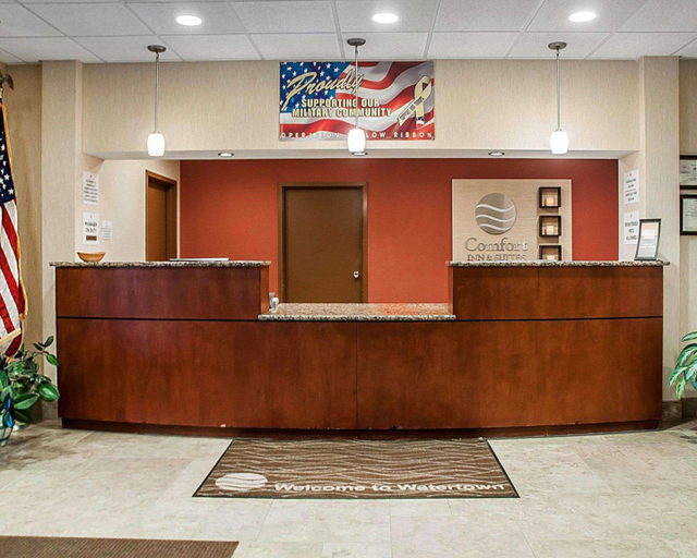 Public Area 2, Comfort Inn & Suites Watertown - 1000 Islands, Jefferson