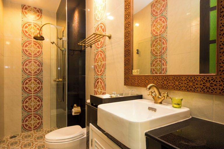 Bathroom, The Grand Morocc Hotel, Mae Rim