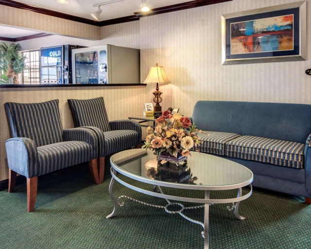 Public Area, Econo Lodge Inn & Suites El Paso West, El Paso