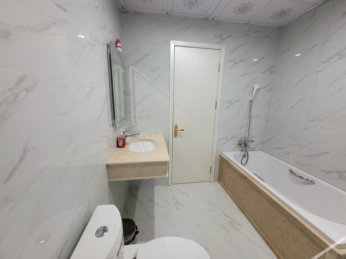 Bathroom 3, Hoa Dong Aureum Hotel Ha Nam, Phủ Lý