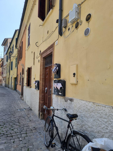 Others 4, La Casetta Gialla, Pesaro E Urbino