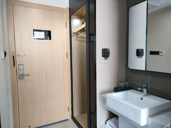 Bathroom 4, Four Seasons Light Residence Hotel, Xiantao