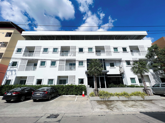 Matini Premium Hotel, Thanyaburi
