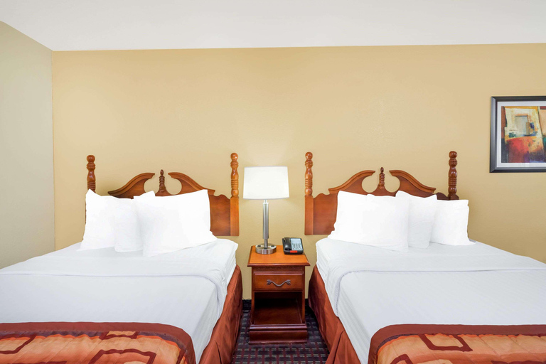 Bedroom 4, Baymont Inn & Suites Goodlettsville, Davidson