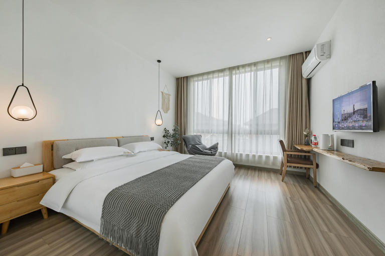 Bedroom 15