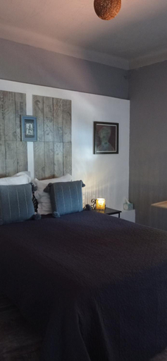 Bedroom, Le Rescator Tamaris vue mer exceptionnelle climatise residence avec piscine et parking, Var