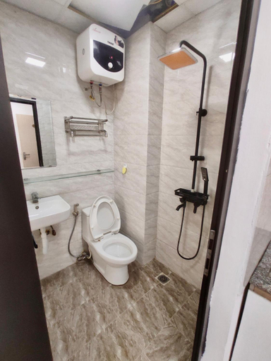 Bathroom 24