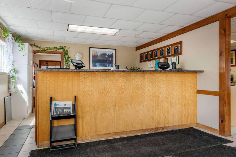 Public Area 3, Quality Inn & Suites Lincoln I-93, Grafton