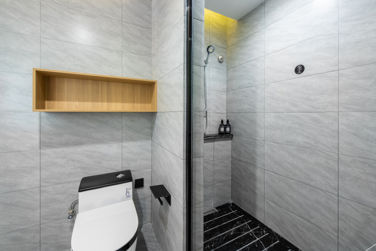 Bathroom 3, Starway Hotel Wuxi Xihu Road Yaohan, Wuxi