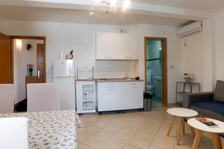 Others 5, Apartments and rooms by the sea Trogir - 22597, Trogir