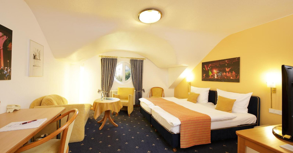 Bedroom 2, Park Hotel Post Freiburg, Freiburg im Breisgau