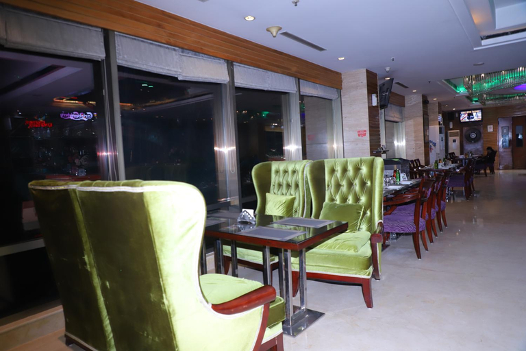 Food & Drinks 4, Skycity Hotel, Gurgaon