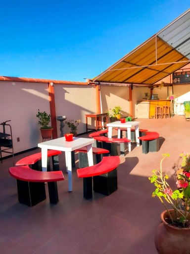 Others 2, Cittadella Hostal, Oropeza