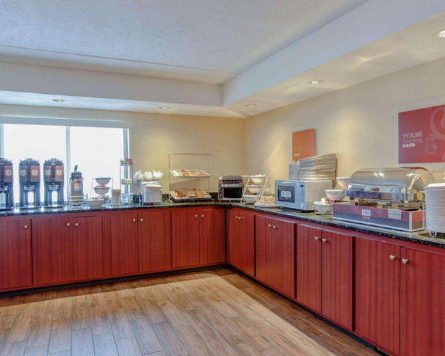 Food & Drinks 5, Comfort Inn Bangor Bangor Area, Penobscot