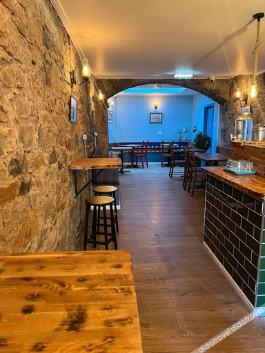 Food & Drinks 5, Smith Place Hotel, Edinburgh