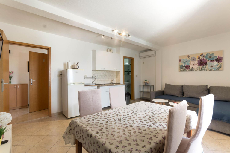 Bedroom 2, Apartments and rooms by the sea Trogir - 22597, Trogir