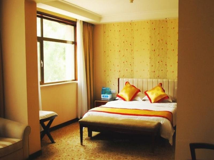 Bedroom 2, Dunhuang Hotel, Jiuquan