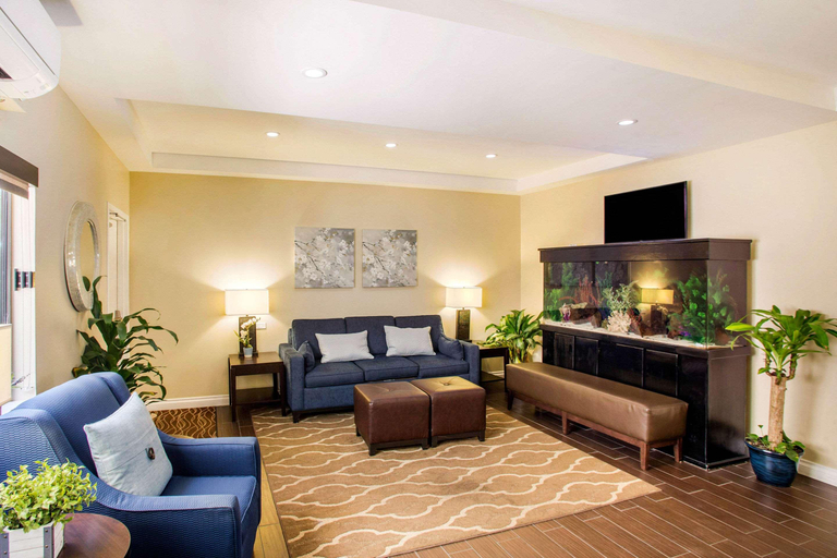 Public Area 2, Comfort Inn Gaslamp Convention Center, San Diego