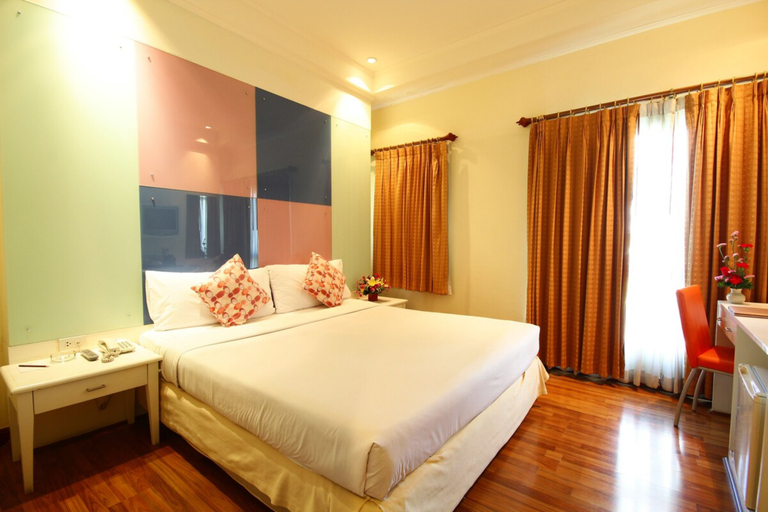 Bedroom 8