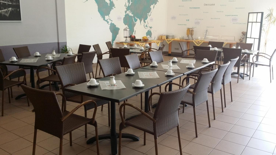 Food & Drinks 4, Hotel Vicinity, Birkenfeld