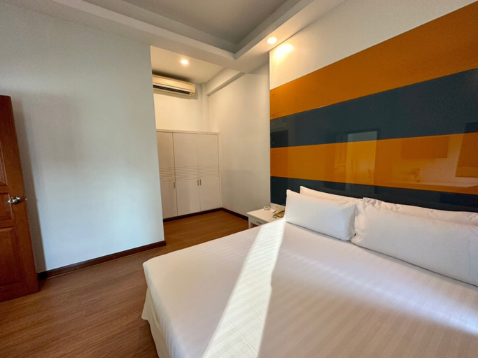 Bedroom 16