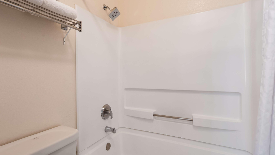 Bathroom 4, Surestay By Best Western Phoenix Airport, Maricopa