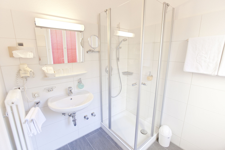 Bathroom 4, Muller, Ostallgäu