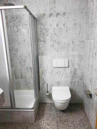 Bathroom 5, Hotel El Capitan, Wesel