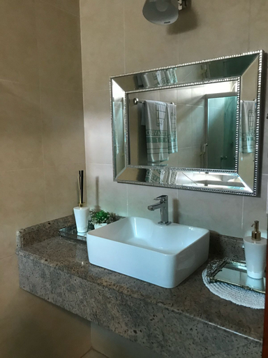 Bathroom 3, Terra Verde Hotel, Rio Branco