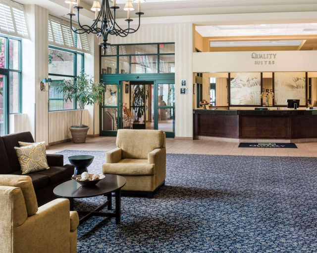 Public Area 2, Quality Suites Lake Wright - Norfolk Airport, Norfolk