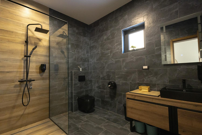 Shower, Harmonija SPA RESORT, Irig