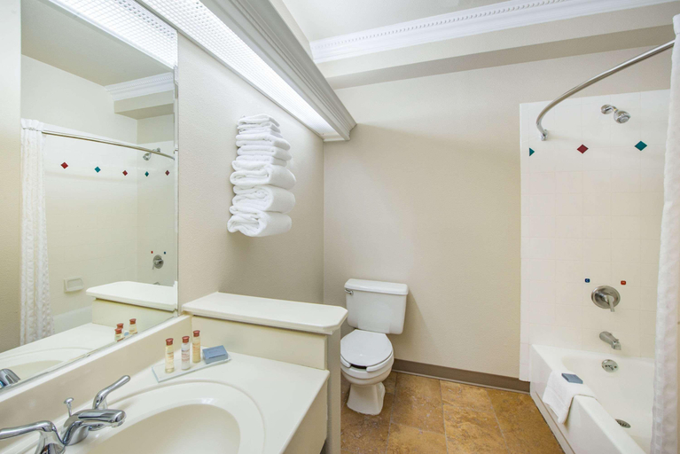 Bathroom 4, Hawthorn Extended Stay by Wyndham El Paso, El Paso