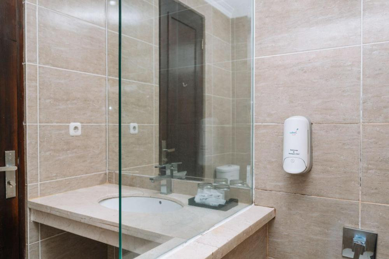 Bathroom 26