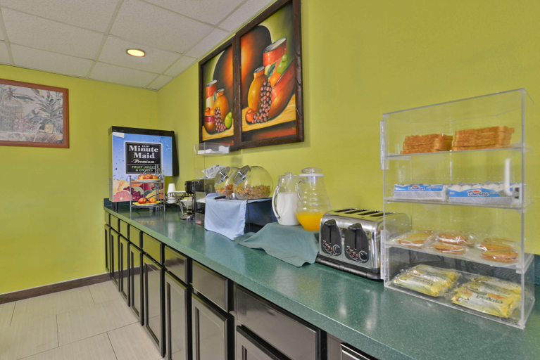 Food & Drinks, Americas Best Value Inn Suites Haltom/Ft. Worth, Tarrant