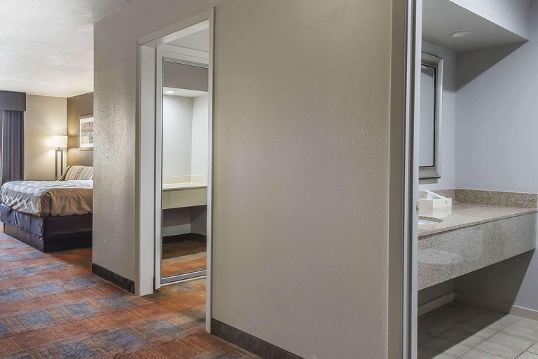 Public Area 2, Quality Inn & Suites Stuttgart North, Arkansas