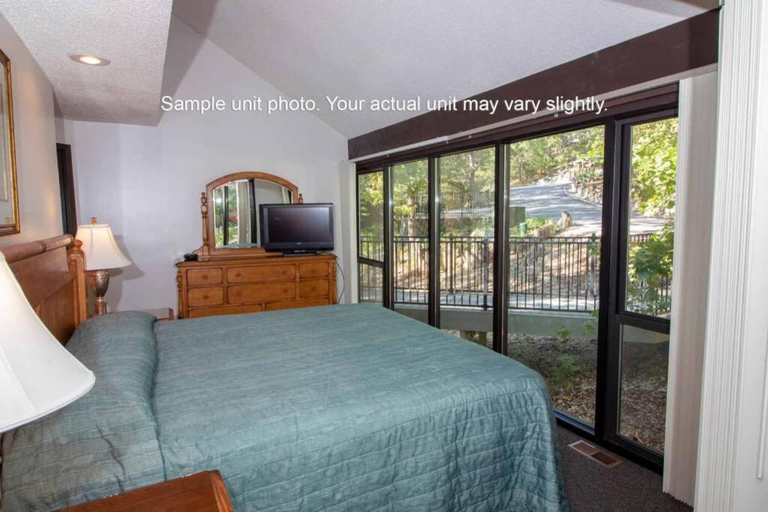 Others 3, Unit 52 - Treeloft 3 Bedroom Villa, Camden