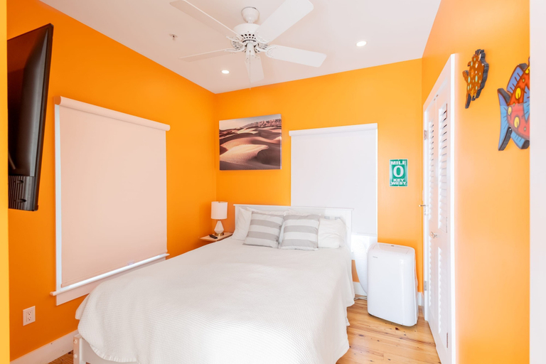 Room 2, Keys Please by Brightwild Pool Steps to Duval, Monroe