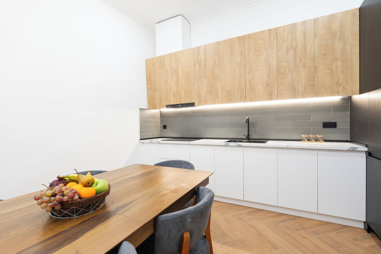 Others 5, Chic & Modern 4BR Home in Old Tbilisi, Tbilisi