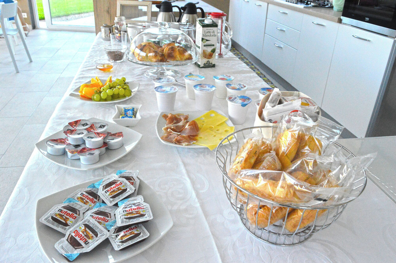 Food & Drinks 4, B&B Mauro Home bed&relax, Catania